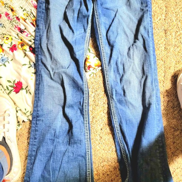 Jeans and shorts - Picture 4 of 4